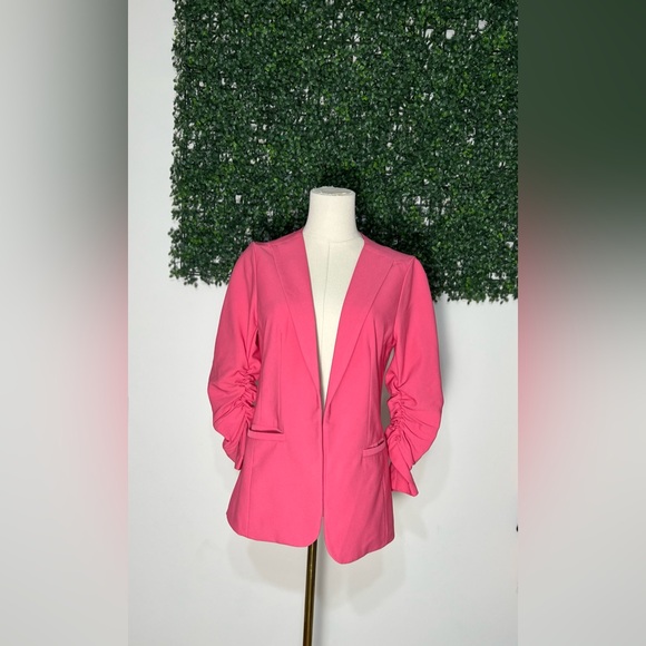 Skies Are Blue Jackets & Blazers - Skies are Blue Pink Floral Lined Blazer Small